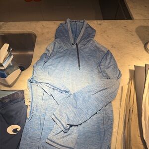 Tommy Bahama Blue Hooded Shirt xxl